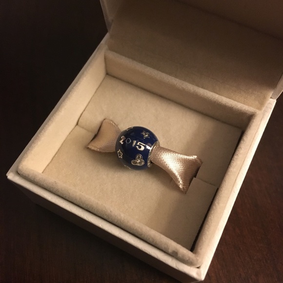 Pandora Jewelry - Disney Parks Pandora Charm